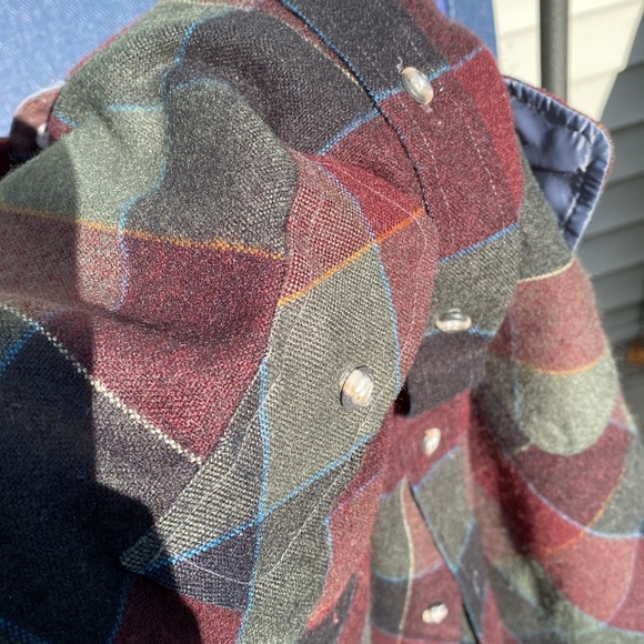 Northwest Territory Acrylic Plaid Button Up Shirt Large - Picture 13 of 17
